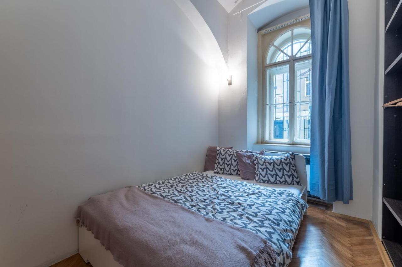 Spacious 3 Bedroom Apartment In The Heart Of Praag Buitenkant foto